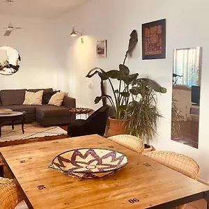 Apartamento Amplio Y Con Encanto En El Centro Historico Tarifa